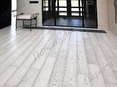 Инженерная доска Дуб Серебряный Пегас обработка  